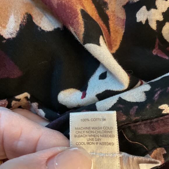 Loft Black Floral Long Sleeve Lightweight Collared Button Front Blouse Petite L - Picture 5 of 6